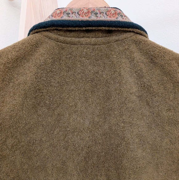 Vintage 90's Floral Trim Sleeveless Button Front Vest In Tan/Forest Green - Picture 7 of 10